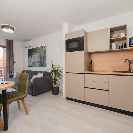 St. Martin'S Apartments Grkavescak Esterno foto