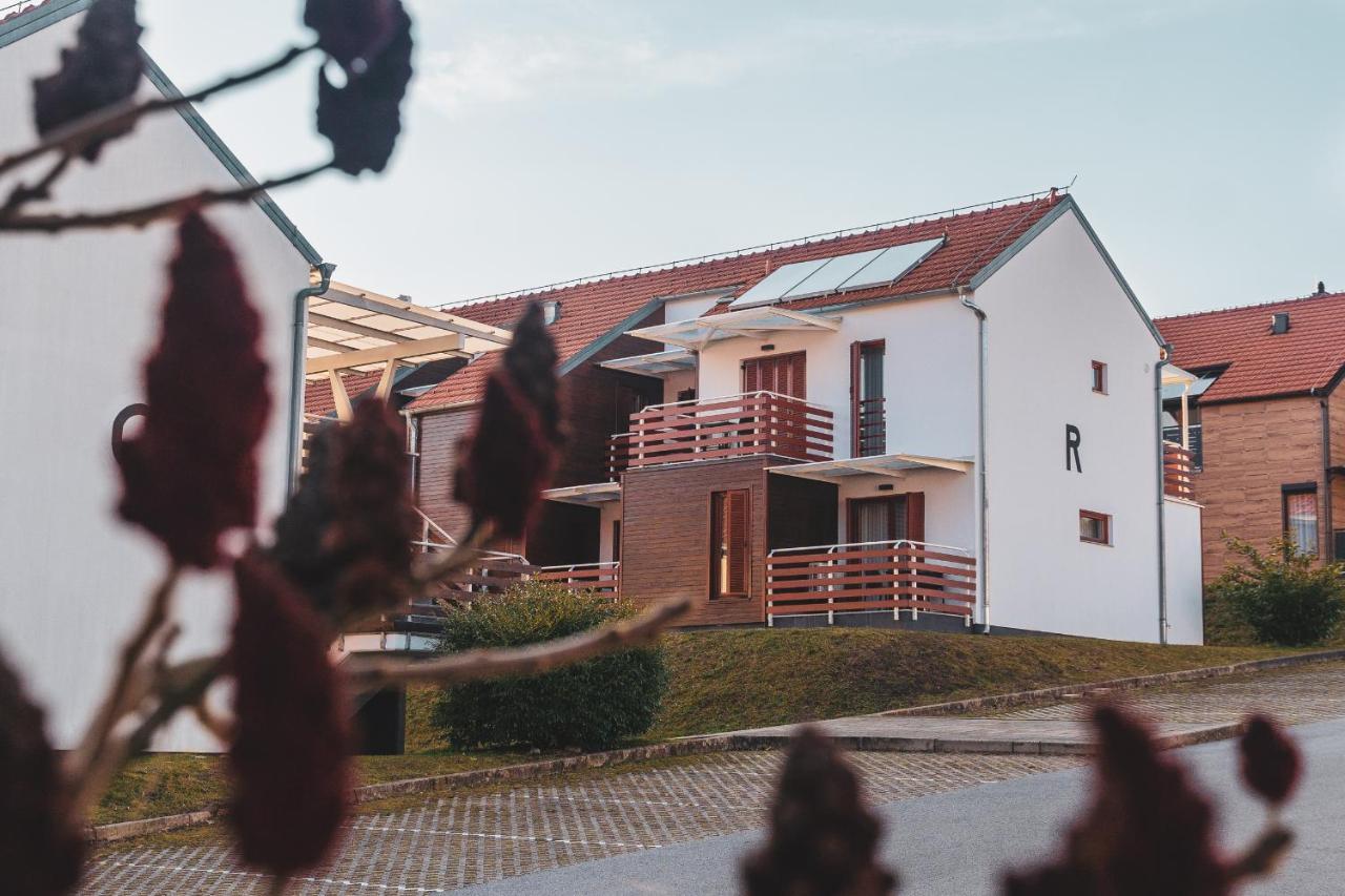St. Martin'S Apartments Grkavescak Esterno foto